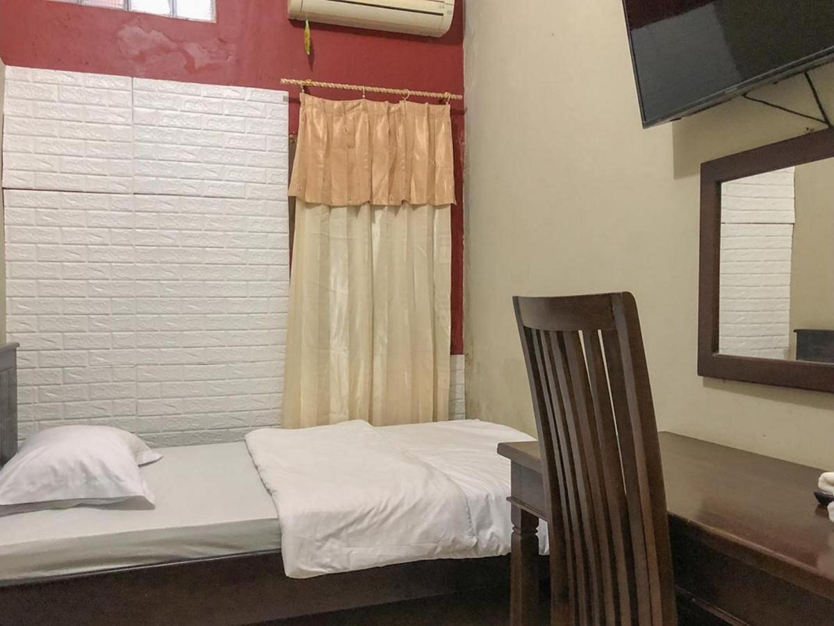 Sinar Hotel Enrekang Εξωτερικό φωτογραφία
