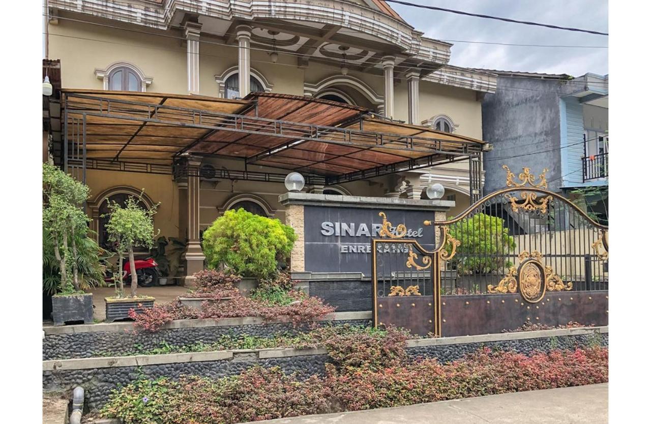 Sinar Hotel Enrekang Εξωτερικό φωτογραφία