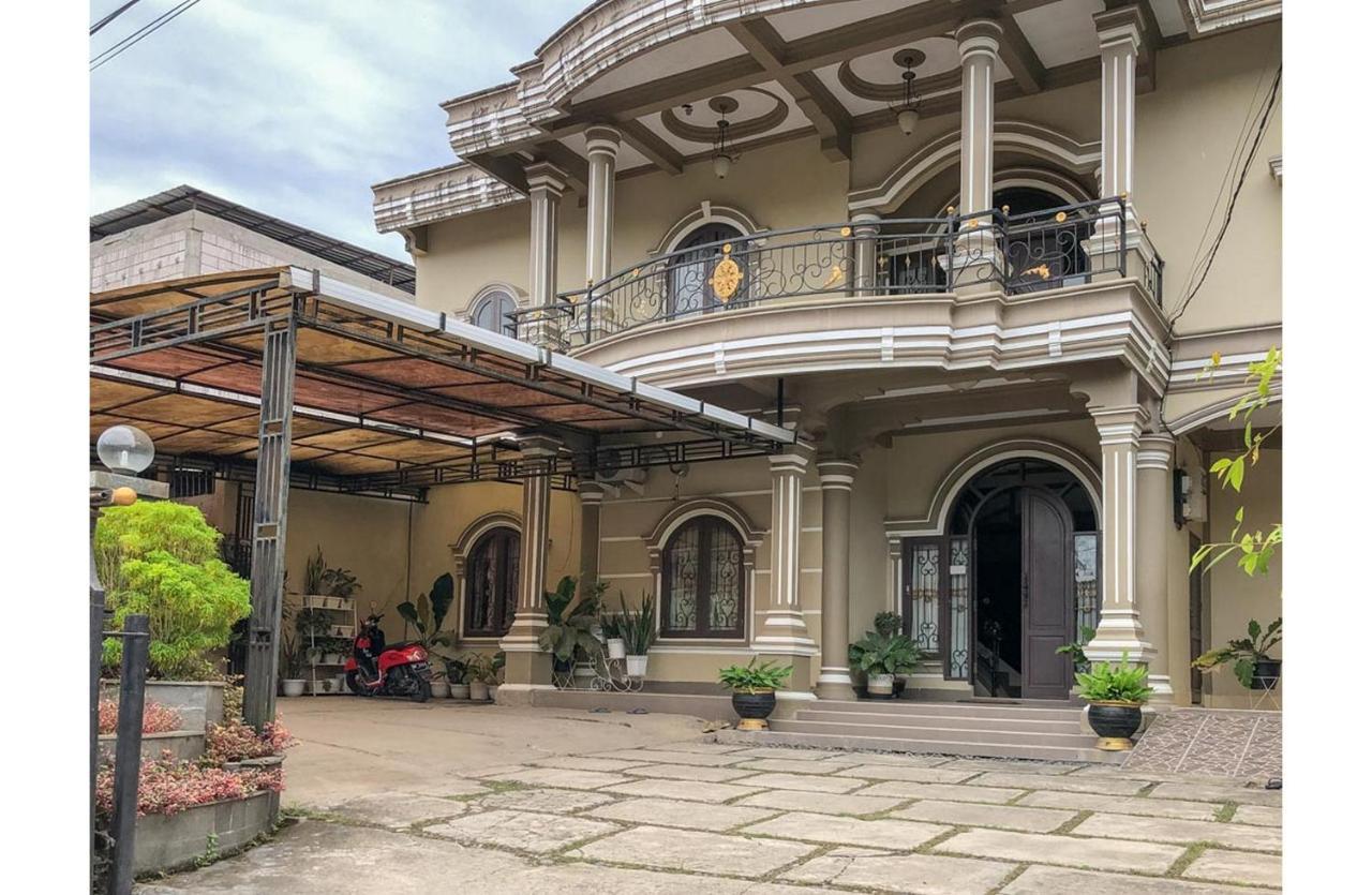 Sinar Hotel Enrekang Εξωτερικό φωτογραφία
