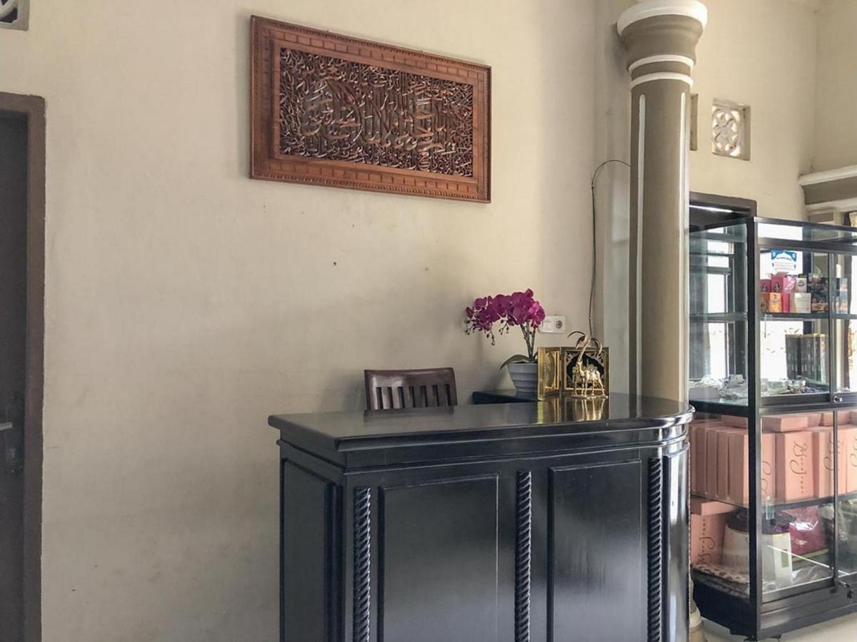 Sinar Hotel Enrekang Εξωτερικό φωτογραφία